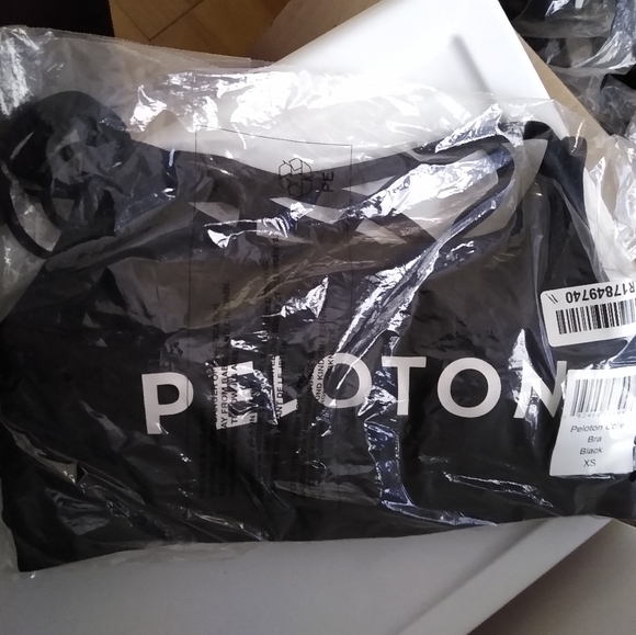 Peloton core sports bra - Picture 2 of 3